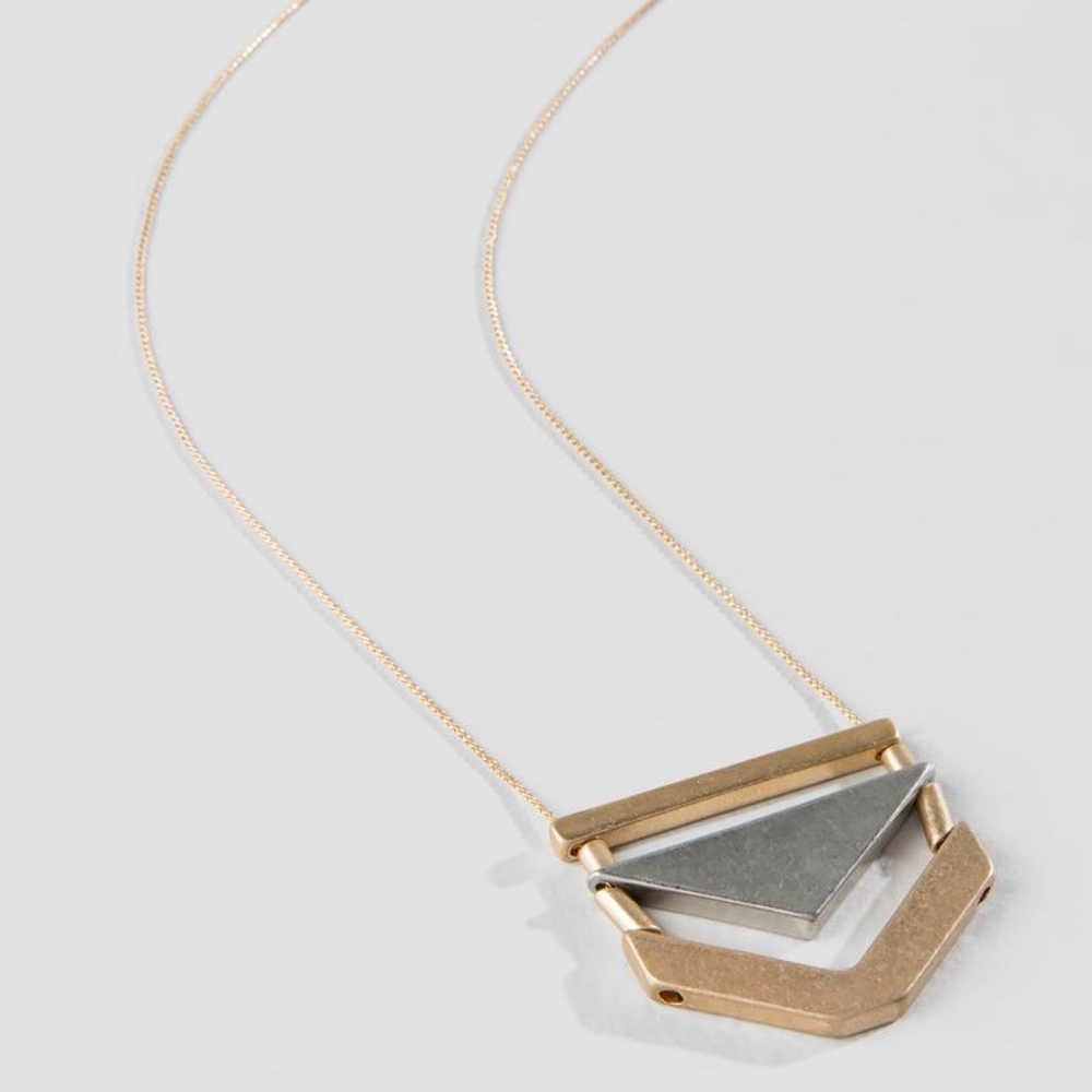 NWOT Francesca's Simone Pendant Necklace